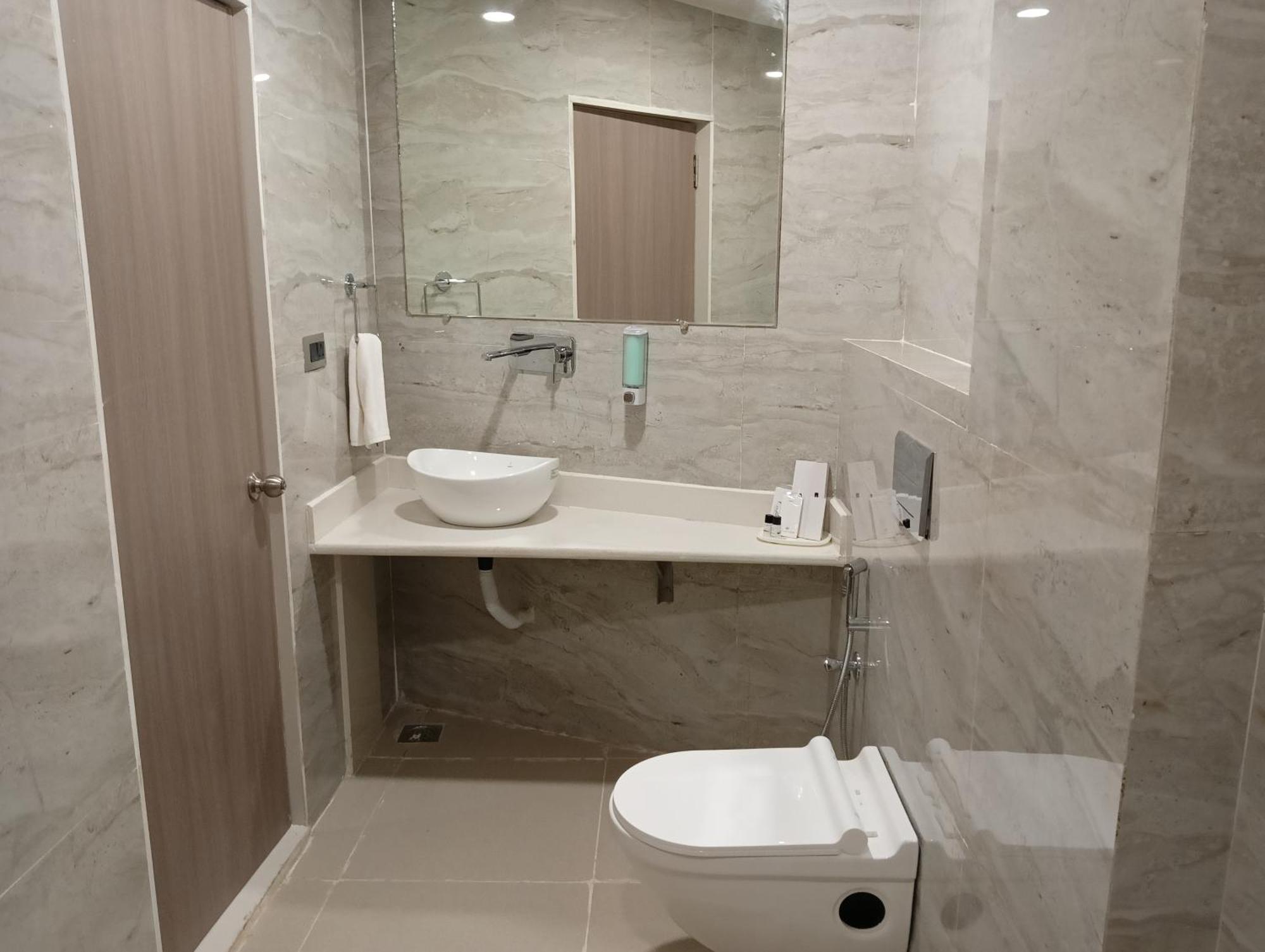 Bk Castles Hotel Jabalpur Zewnętrze zdjęcie