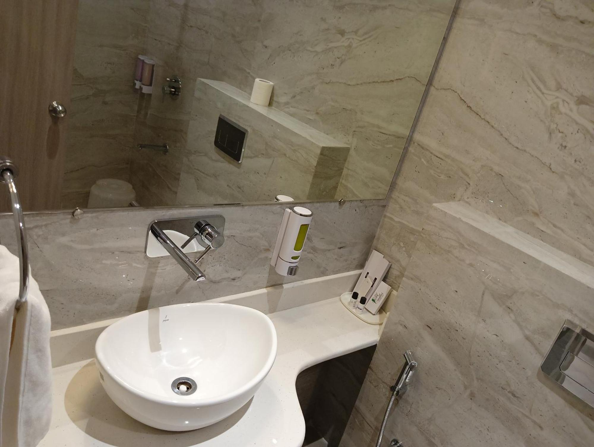 Bk Castles Hotel Jabalpur Zewnętrze zdjęcie